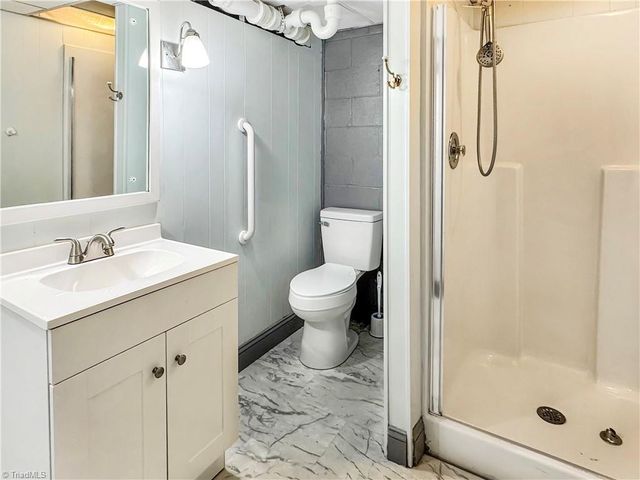 509 Valleybrook Drive, Jamestown, NC 27282