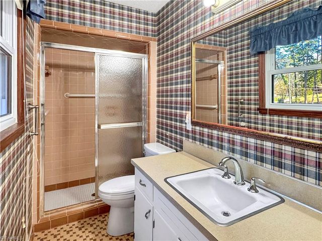 509 Valleybrook Drive, Jamestown, NC 27282