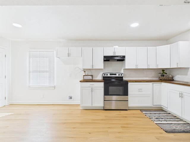 1009 ROSEBUD STREET, Burkburnett, TX 76354