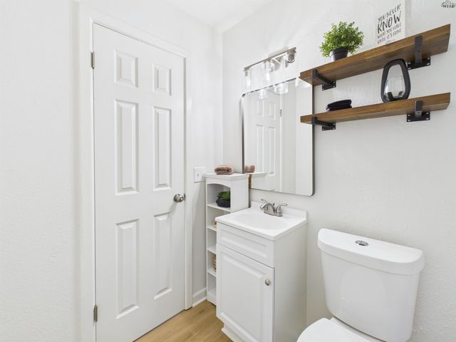 1009 ROSEBUD STREET, Burkburnett, TX 76354