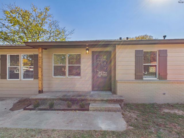 1009 ROSEBUD STREET, Burkburnett, TX 76354