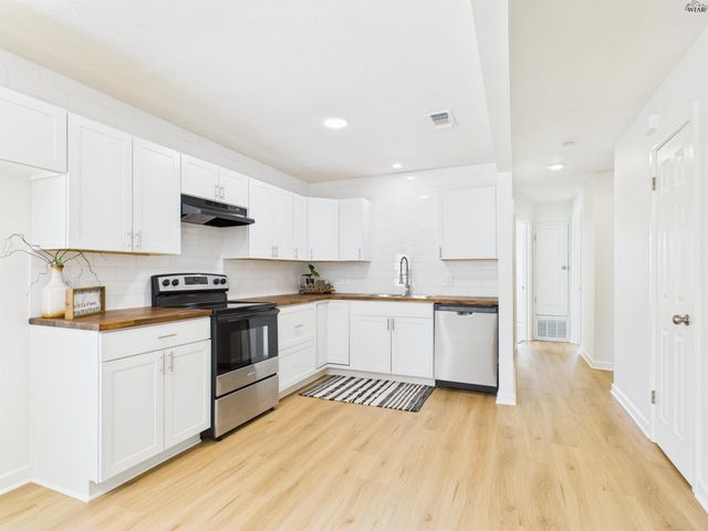 1009 ROSEBUD STREET, Burkburnett, TX 76354