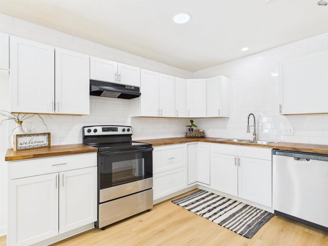 1009 ROSEBUD STREET, Burkburnett, TX 76354