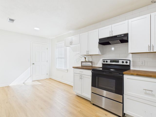 1009 ROSEBUD STREET, Burkburnett, TX 76354