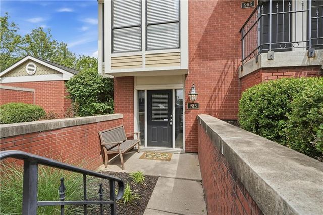 983 Pennsylvania Avenue, Kansas City, MO 64105