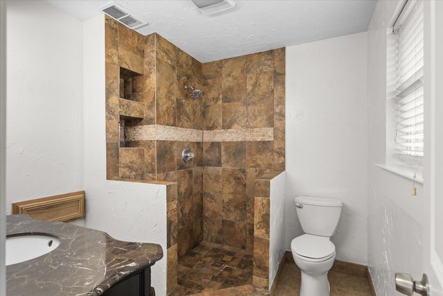 6128 N Fm 148, Terrell, TX 75160