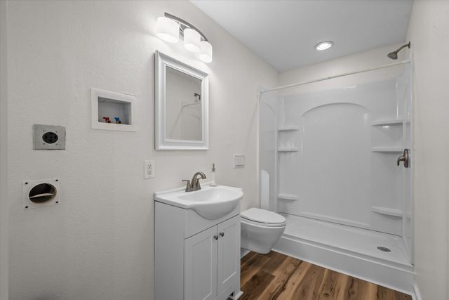 6128 N Fm 148, Terrell, TX 75160