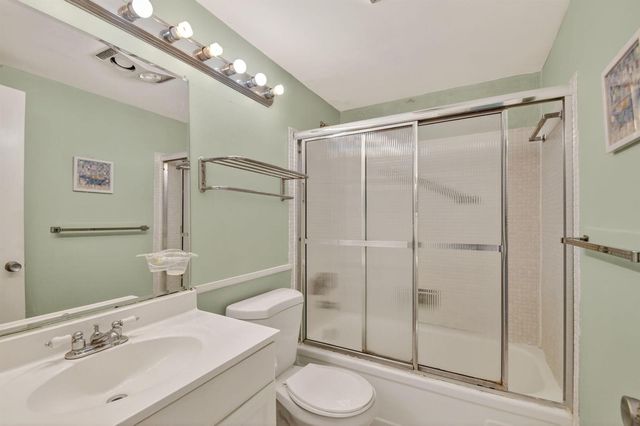 370 Horizon Street E 107, Boynton Beach, FL 33435