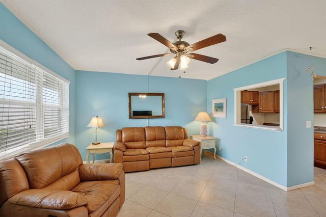 370 Horizon Street E 107, Boynton Beach, FL 33435