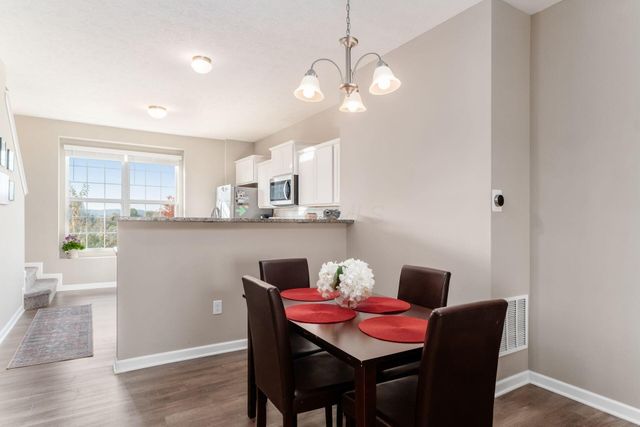 292 Autumn Ridge Circle, Pickerington, OH 43147