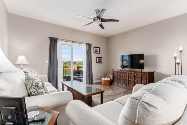 292 Autumn Ridge Circle, Pickerington, OH 43147