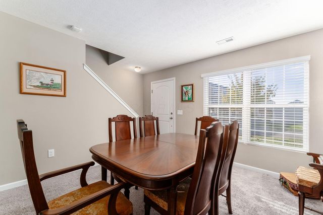 292 Autumn Ridge Circle, Pickerington, OH 43147