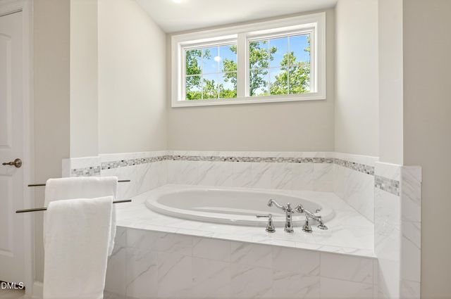 122 Leatherwood Lane, Chapel Hill, NC 27517