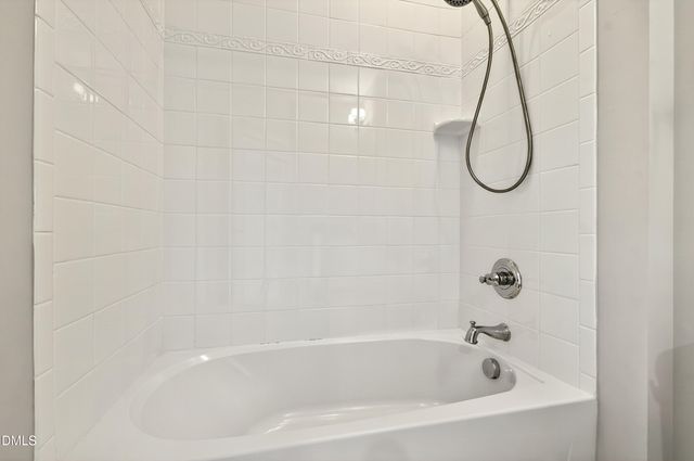 122 Leatherwood Lane, Chapel Hill, NC 27517