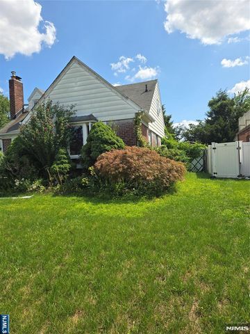 5-11 17th Street, Fair Lawn, NJ 07410