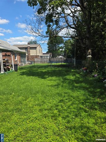 5-11 17th Street, Fair Lawn, NJ 07410