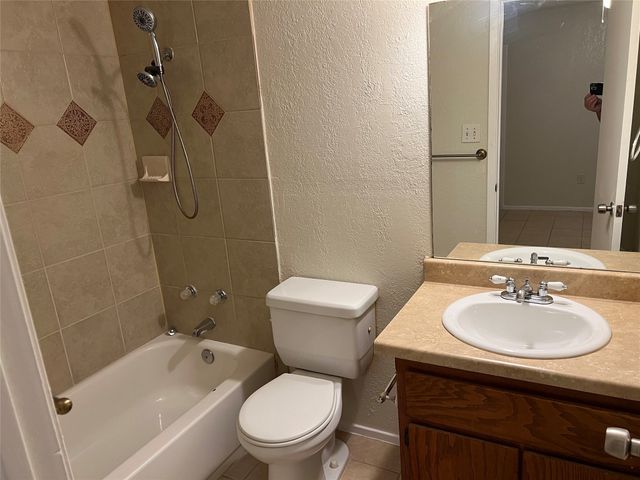 1613 Windsong Lane, Irving, TX 75060