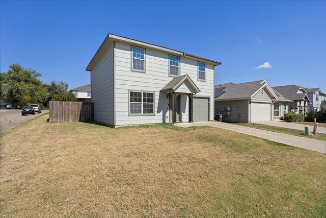 1501 Sierra Estate Trail, Fort Worth, TX 76119