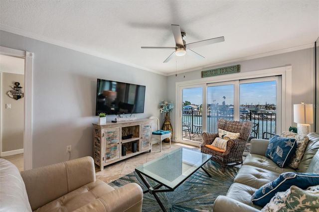 7435 BAYSHORE DRIVE 303, Treasure Island, FL 33706