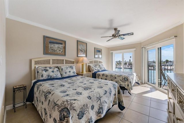 7435 BAYSHORE DRIVE 303, Treasure Island, FL 33706