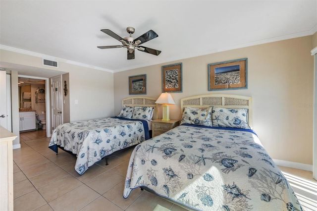 7435 BAYSHORE DRIVE 303, Treasure Island, FL 33706