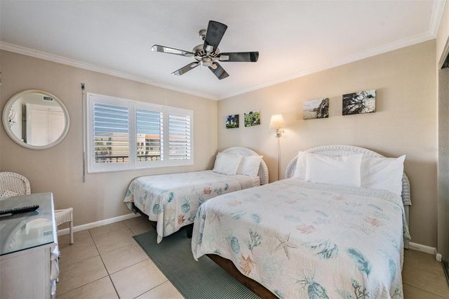 7435 BAYSHORE DRIVE 303, Treasure Island, FL 33706