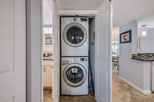 7435 BAYSHORE DRIVE 303, Treasure Island, FL 33706