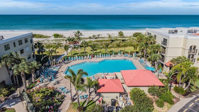 7435 BAYSHORE DRIVE 303, Treasure Island, FL 33706