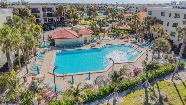 7435 BAYSHORE DRIVE 303, Treasure Island, FL 33706