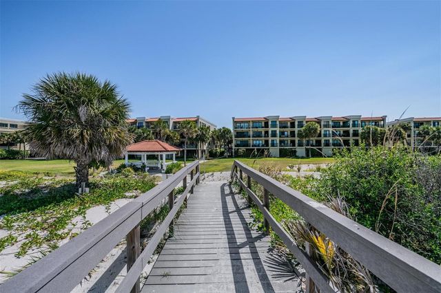 7435 BAYSHORE DRIVE 303, Treasure Island, FL 33706