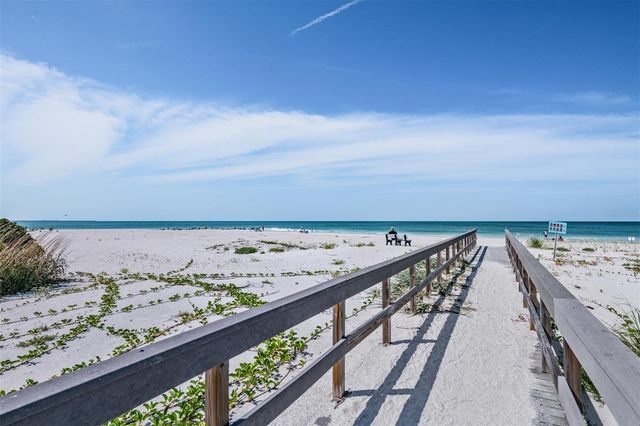 7435 BAYSHORE DRIVE 303, Treasure Island, FL 33706