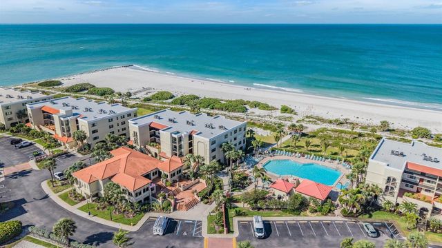 7435 BAYSHORE DRIVE 303, Treasure Island, FL 33706
