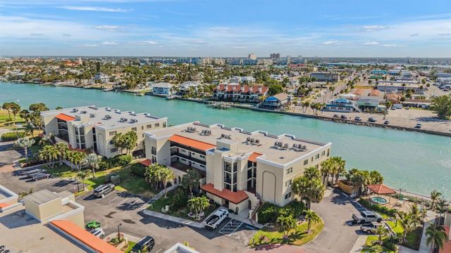 7435 BAYSHORE DRIVE 303, Treasure Island, FL 33706