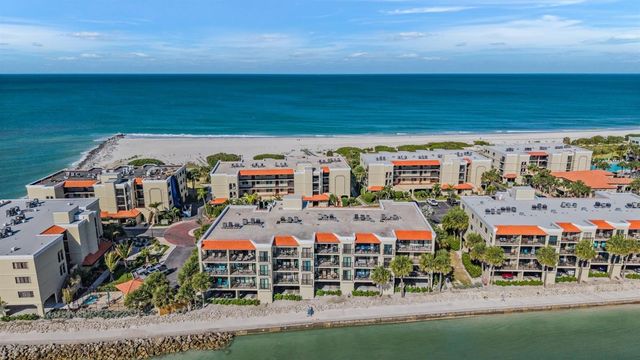 7435 BAYSHORE DRIVE 303, Treasure Island, FL 33706