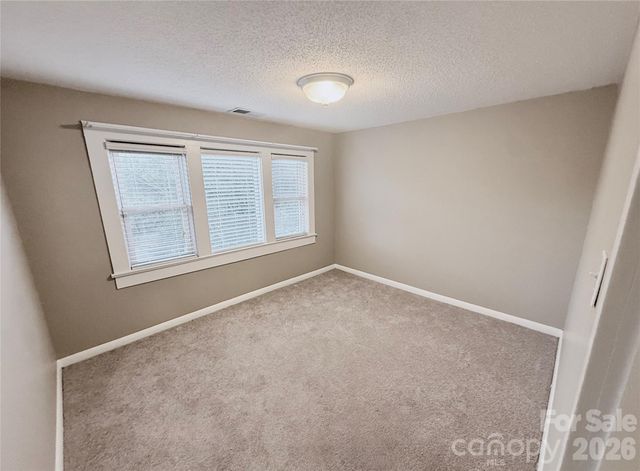 302 S College Avenue, Newton, NC 28658