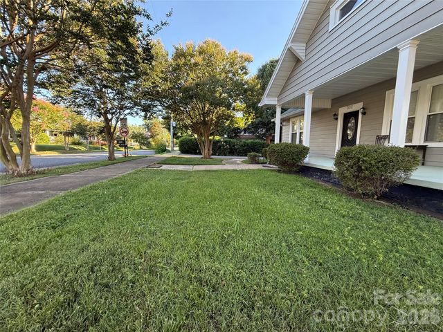 302 S College Avenue, Newton, NC 28658