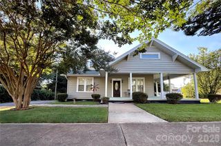 302 S College Avenue, Newton, NC 28658