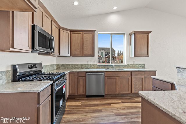 4425 E Davin DR, Post Falls, ID 83854