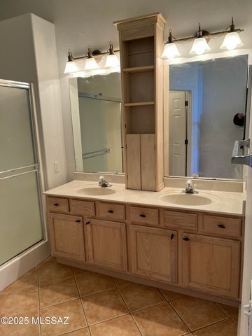 13009 N Desert Flora Lane, Marana, AZ 85658