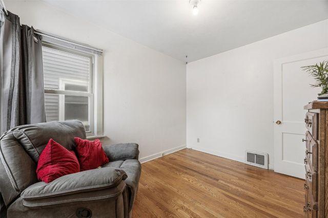 526 30th Street SE, Cedar Rapids, IA 52403