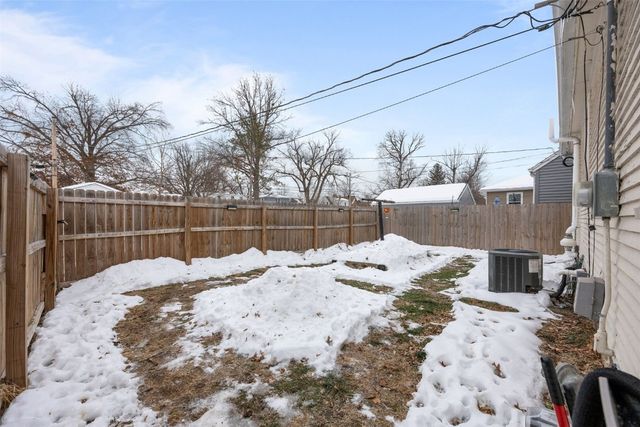 526 30th Street SE, Cedar Rapids, IA 52403