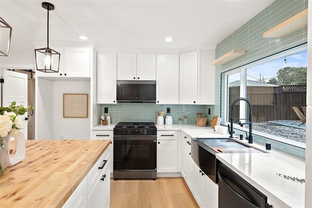 1189 Skylake Ct, Sunnyvale, CA 94089