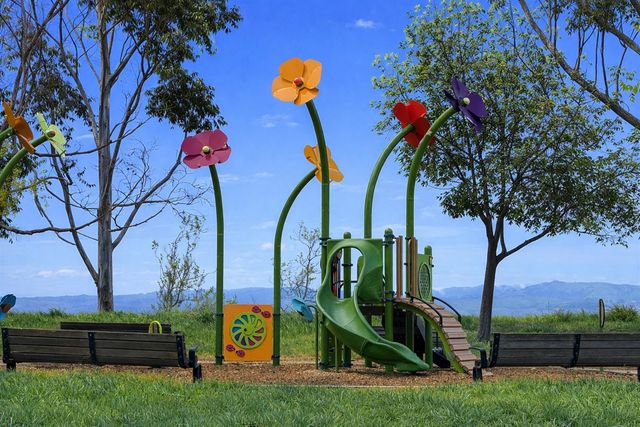 1189 Skylake Ct, Sunnyvale, CA 94089