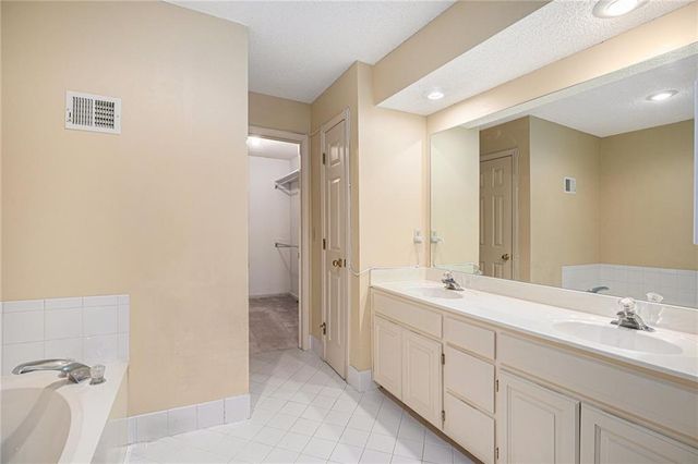 12605 Glenwood Street, Leawood, KS 66209