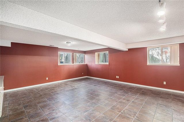 12605 Glenwood Street, Leawood, KS 66209