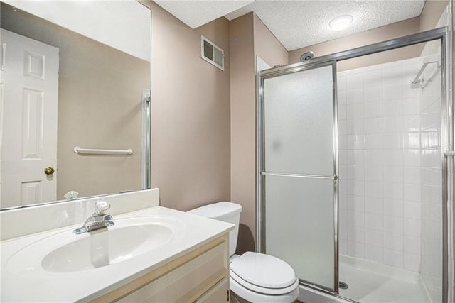 12605 Glenwood Street, Leawood, KS 66209