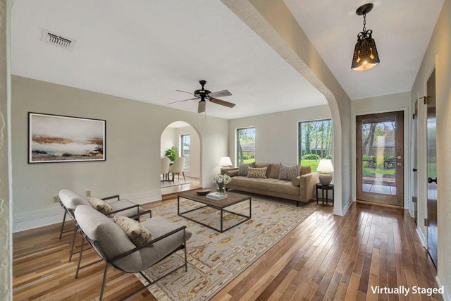 822 Devonport Lane, Seabrook, TX 77586