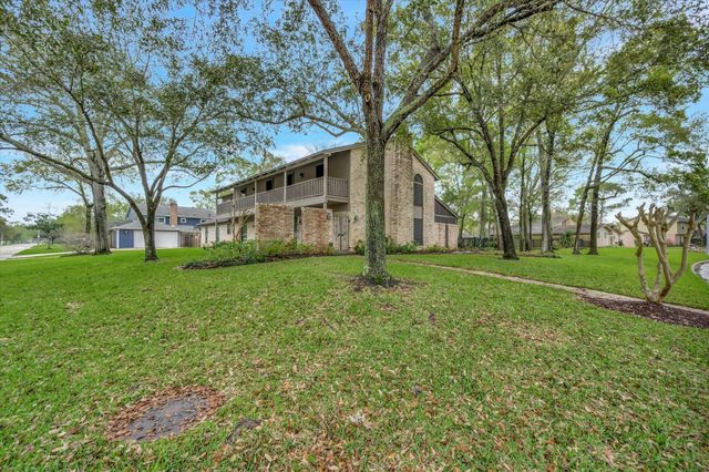 822 Devonport Lane, Seabrook, TX 77586