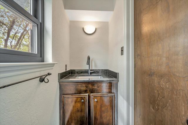 822 Devonport Lane, Seabrook, TX 77586