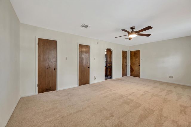 822 Devonport Lane, Seabrook, TX 77586